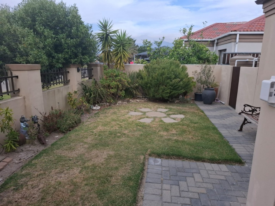 3 Bedroom Property for Sale in Fairview Golf Estate Western Cape